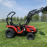 Branson 2500 L mit Frontlader BL 05
