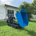 Raupen-Dumper mit gekippter Mulde